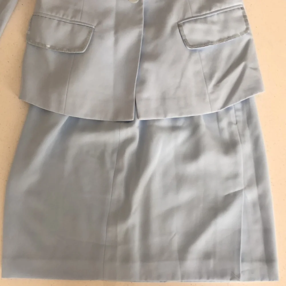 Pastel blue skirt suit - Picture 3 of 7